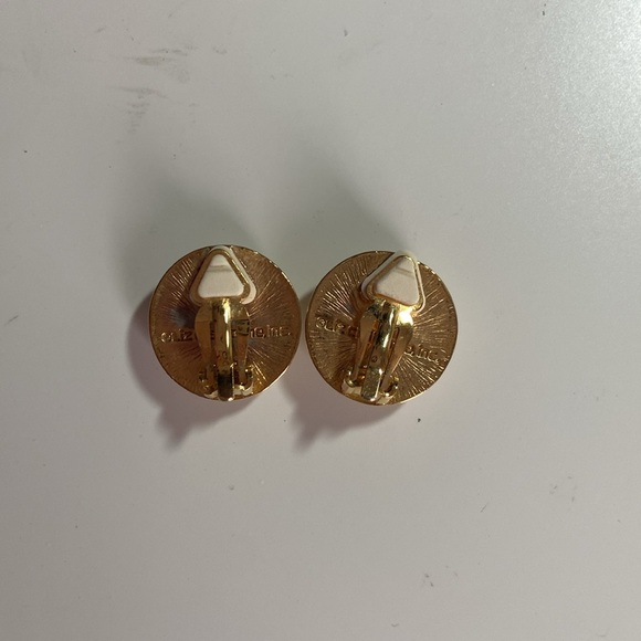 Liz Claiborne vintage clip earrings - Picture 2 of 2